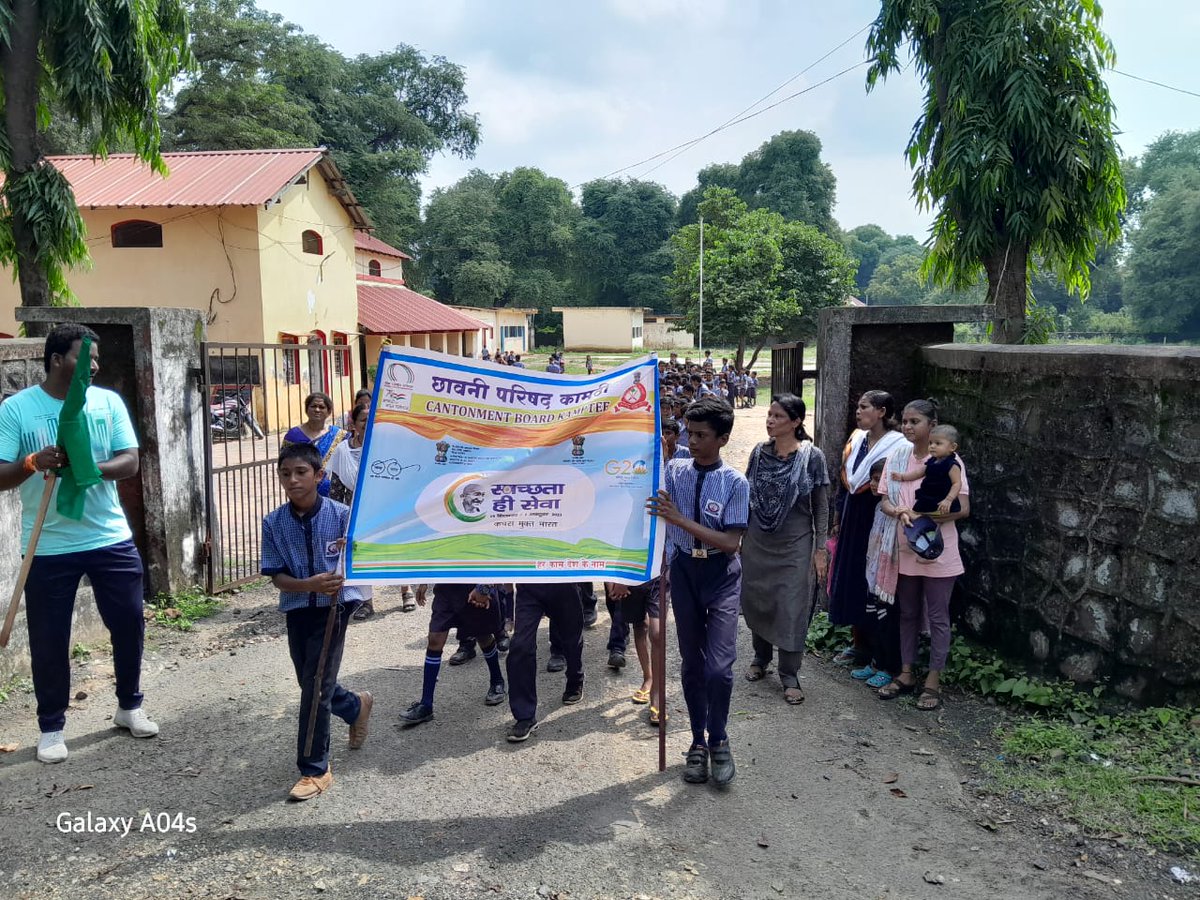 cbkamptee's tweet photo. SHS2023: Student Activity: Swachhta Rally on 25.09.2023
 #SHS2023 #GarbageFreeIndia
@PMOIndia
@DefenceMinIndia
@AjaybhattBJP4UK
@DARPG_GoI
@adgcantts_dgde
@pddesc
@giridhararamane
@SpokespersonMoD https://t.co/n7XtGNsjIP