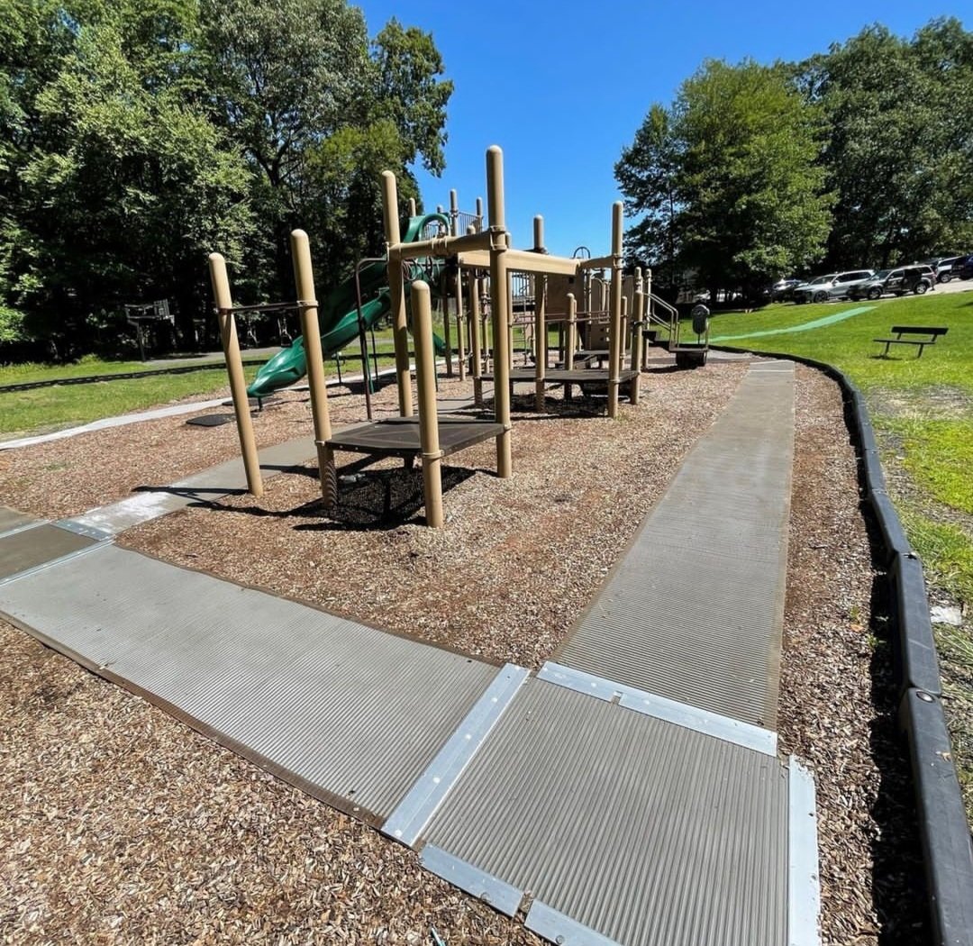 ColmColgan's tweet image. Other outdoor areas that  access matting from Bailieboro Supplies can be used includes wood chippings and grass.