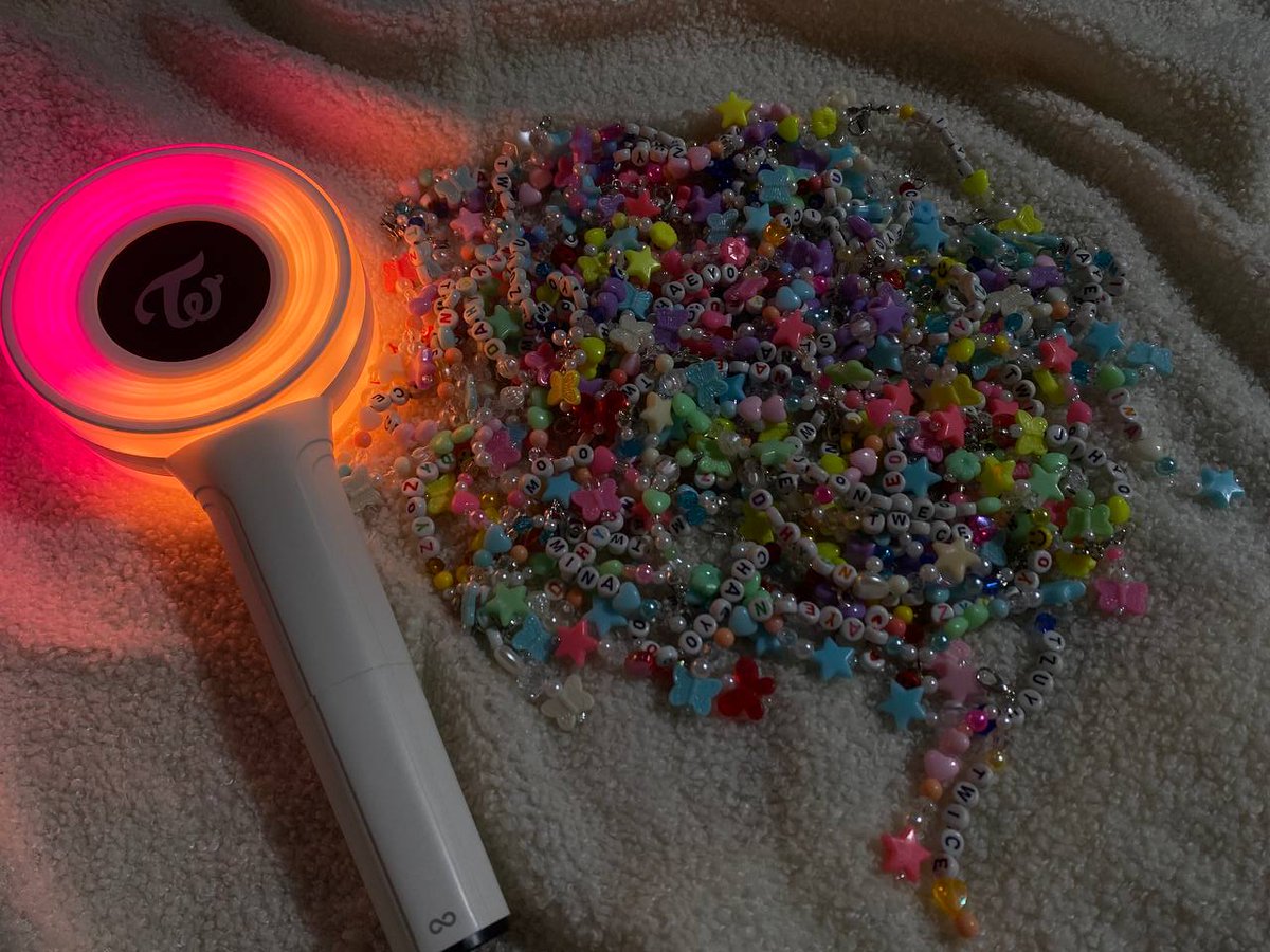 cryformee_ee's tweet photo. 🍭TWICE READY TO BE IN BULACAN FREEBIES🍭

I'll be giving away this beaded keyring (10 versions) with the members name and colors on Day 2 RTB

Please wag kayong mangdumog pag may namimigay ng freebie🥹🥹

See you, once💗🍭
#TWICE_5TH_WORLD_TOUR_BULACAN
#READYTOBE_IN_BULACAN https://t.co/FGASuot2NS