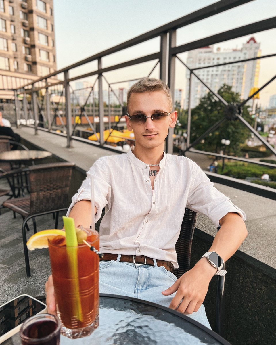 paveeee_l's tweet photo. Учора був чудовий день, я нарешті можу сказати що відпочив🤤 https://t.co/1qJPI2PY0D
