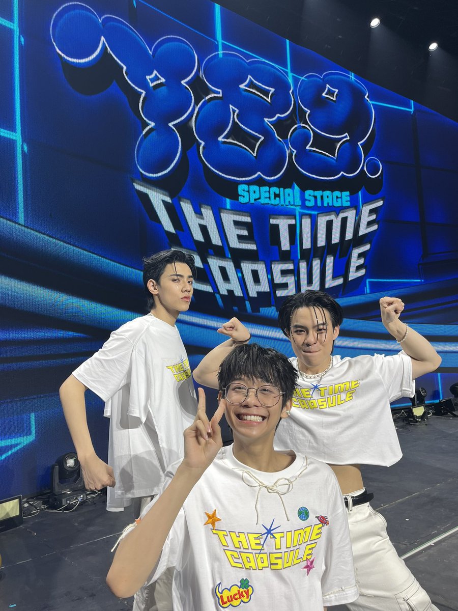 ottosip's tweet photo. ขอบคุณเธอที่เกิดมาให้ชั้นได้เจ๊อออ #789TheTimeCapsuleDay3 https://t.co/aO9u3TG8Uw