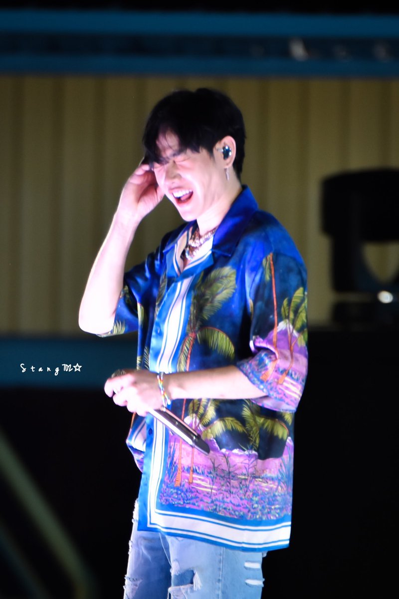 Stang702's tweet photo. โอ้ยยยยยน่ารักเกินไปเเล้ว นุชกี๊ดกันดังมากเลยค้าบพิคเอามือปิดไมค์ก่อน 😆🫶🏻🩷
@peckpalit
#GOWET #แซ่บแล้วเปียก
#palitgallery #stangphoto
#เป๊กผลิตโชค #PeckPaLitChoke https://t.co/l8jS9zBVMD