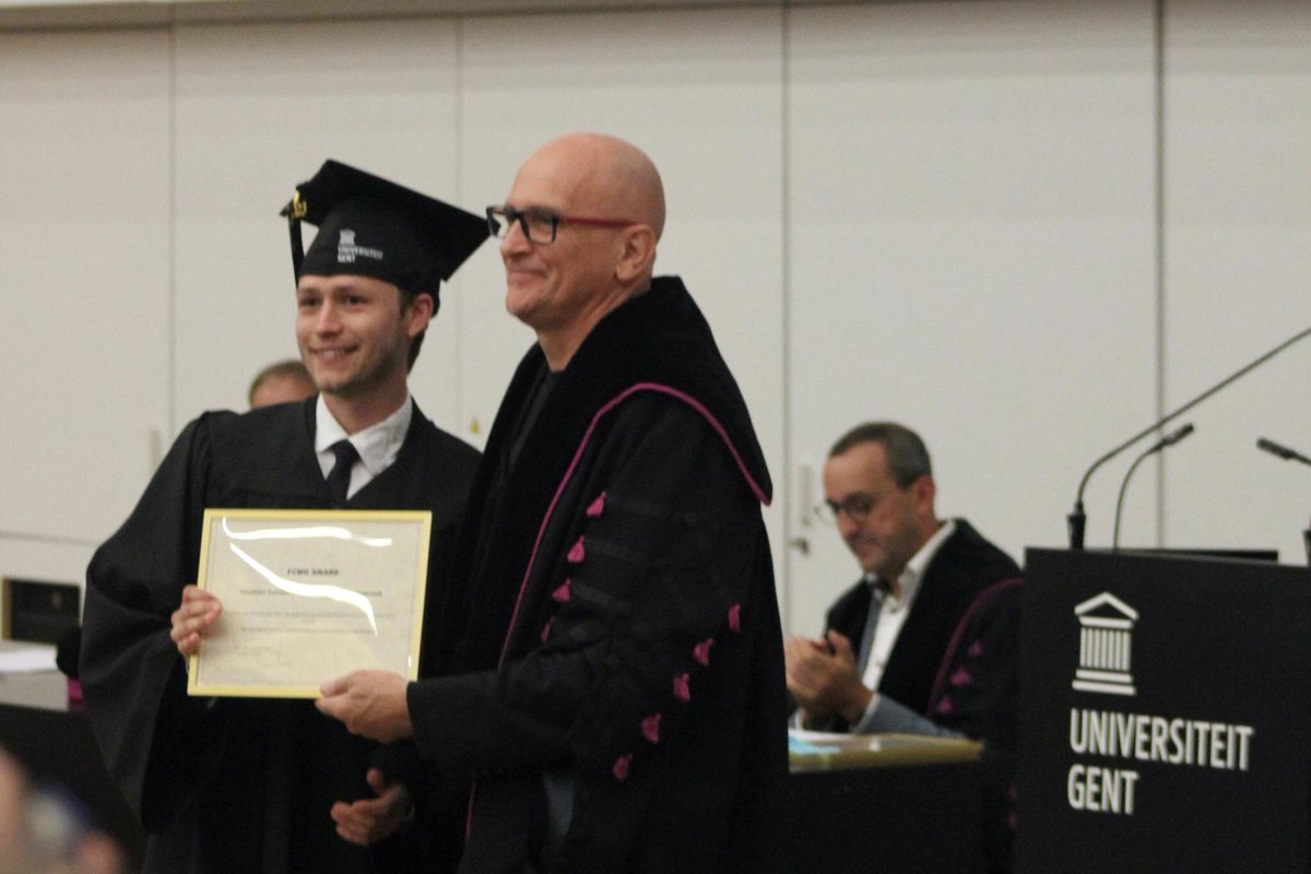 Yesterday I had my graduation ceremony at the University of Ghent. I am deeply honored to have been bestowed with an award for the best master’s thesis by the faculty research commission.