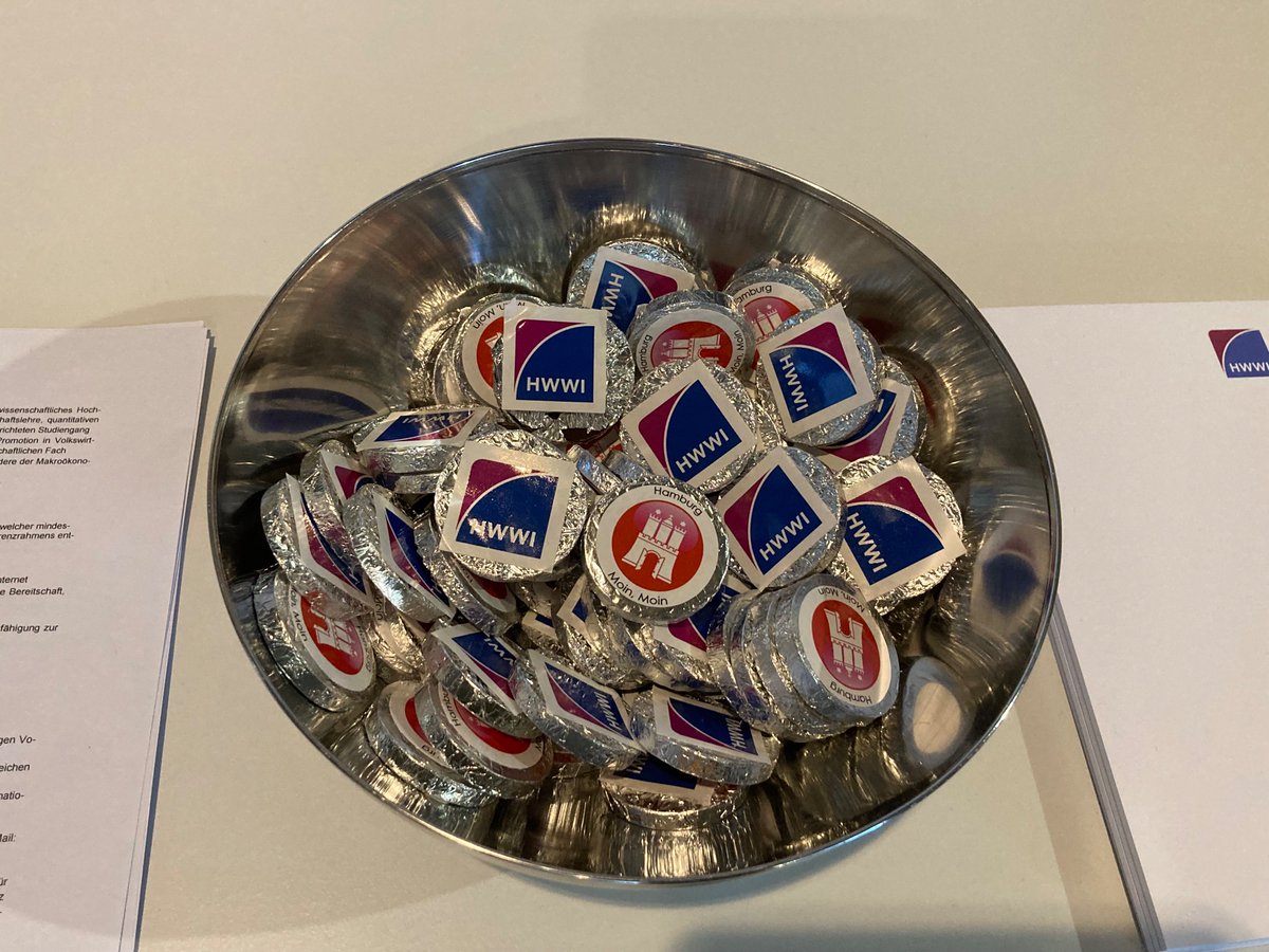 Good afternoon from #VfS_conference2023 #VfS_150 at <a href="/uni_regensburg/">Universität Regensburg</a>. Already interesting keynotes and exciting discussions going on. Find us at our stand. We have chocolate!! <a href="/VfS_econ/">Verein für Socialpolitik</a>