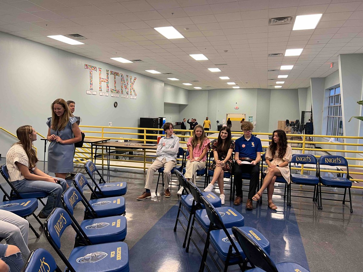 vancecharter's tweet image. SAVE: Students Against Violence Everywhere!

Our High School chapter kicked off with an opening ceremony this morning. The Middle School SAVE club has been active for a few years and we are so excited to now have a High School SAVE Club, too!