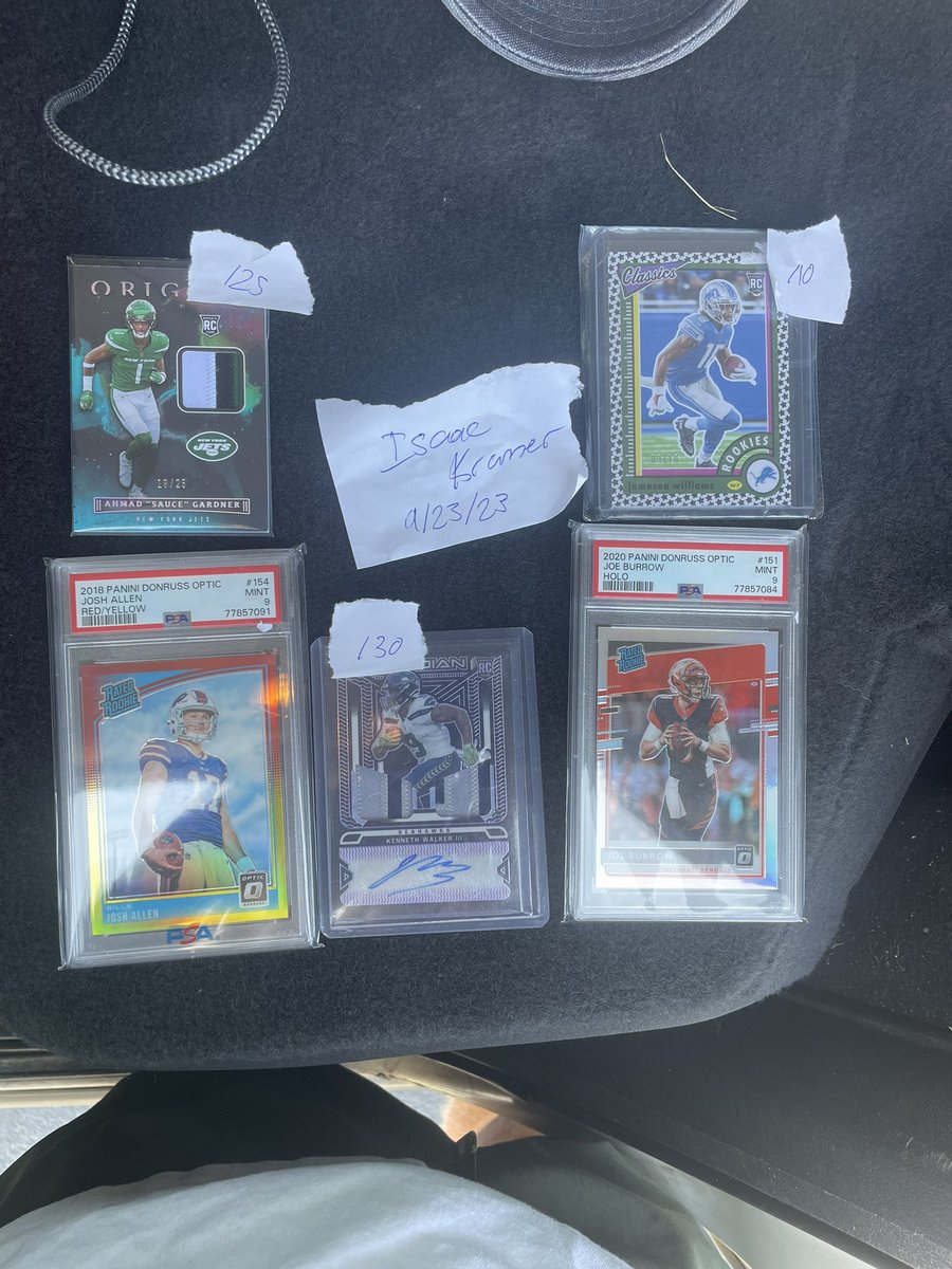 Card_Threads's tweet image. A few things available today. Let me know if interested in anything. RTs appreciated as always.

@CoolCardBro @HobbyConnector @ILOVECOLLECTIN1 @TonysCards @stokesboyscards @TheHobby247 @FatherBreaks @spcardseller @sports_sell