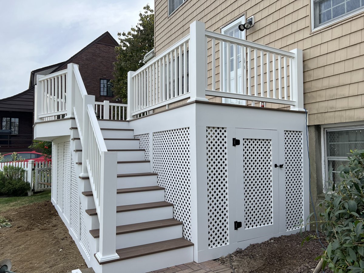 handyable's tweet photo. Final project !!! Coming to a finish 

New deck from scratch 

We help open and close permits and work with the best architects 

Please contact us (914)8375404 or (914)9600832 https://t.co/s11TQXbIsN