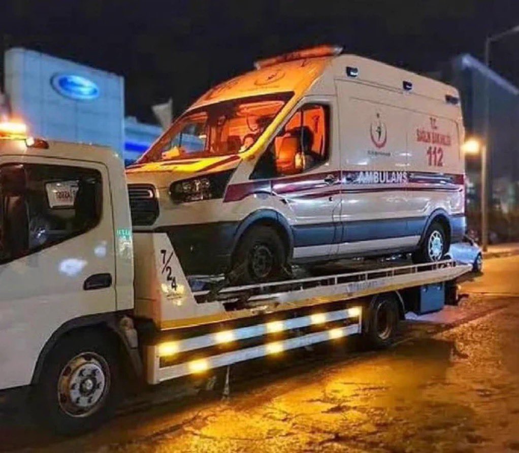 13burctahmin's tweet photo. Yay ve Başak burçları herkesin derdine deva olduktan sonra eve dönüyor https://t.co/QkXUYC1zsu