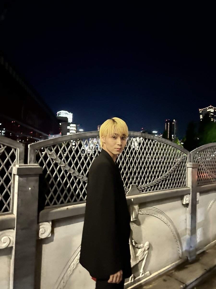Rintaro_watwing's tweet photo. Could you come with me? https://t.co/b2c0ILE6jc