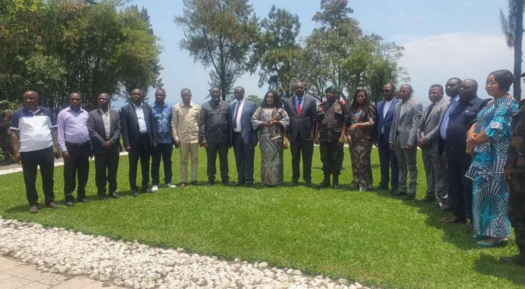 #RDC🇨🇩 #GOMA Reçus en audience ce lundi 25 septembre, les députés provinciaux du Nord-Kivu promettent d'accompagner le nouveau Gouverneur militaire intérimaire de la province du Nord-Kivu, le Général major Peter Cirimwami