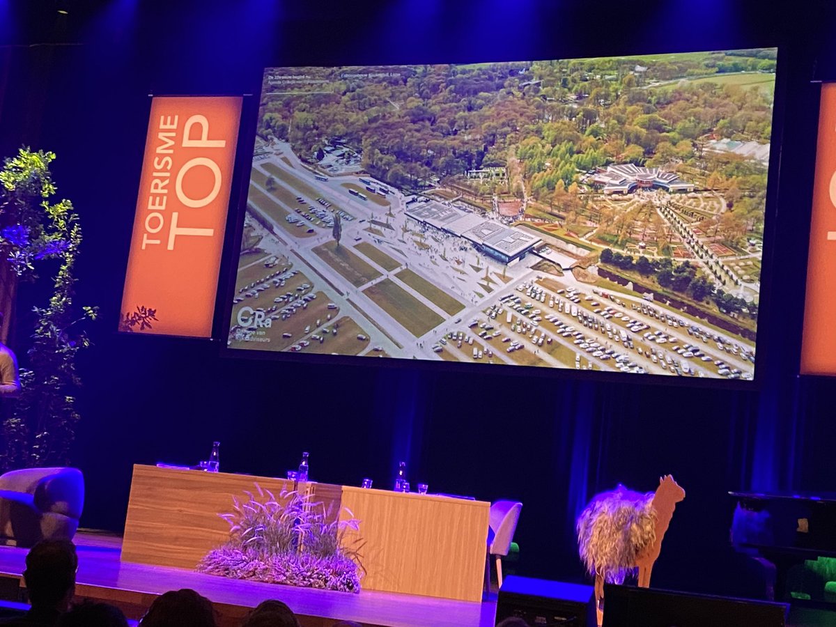 Gistermorgen in betrekkelijke rust nog genoten van dit prachtig aangelegde park (ook zonder bloeiende bollen) <a href="/visitkeukenhof/">Keukenhof</a> <a href="/HDVLisse/">HDV-Lisse</a> en vandaag een voorbeeld als introductie van de rijksbouwmeester #Toerismetop