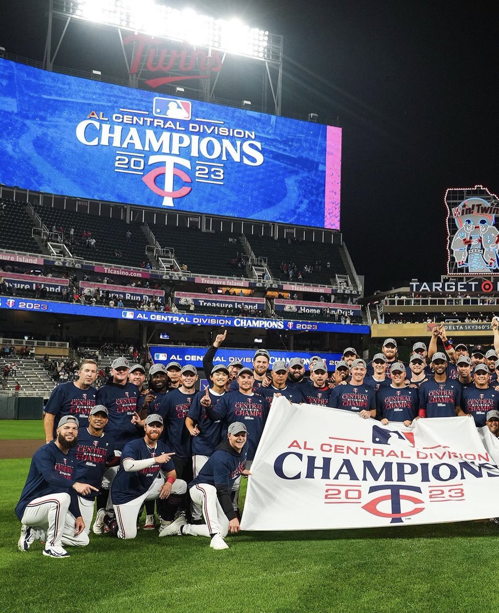 CoachKsAcademy's tweet image. PLAYOFFS?! You Talkin about PLAYOFFS?!

Congrats to #KsFam @Brock_A_Stewart  @BrentHeadrick and the Twins for clinching the AL Central and a playoff birth!

#KsFam #KsPro #WhosNext