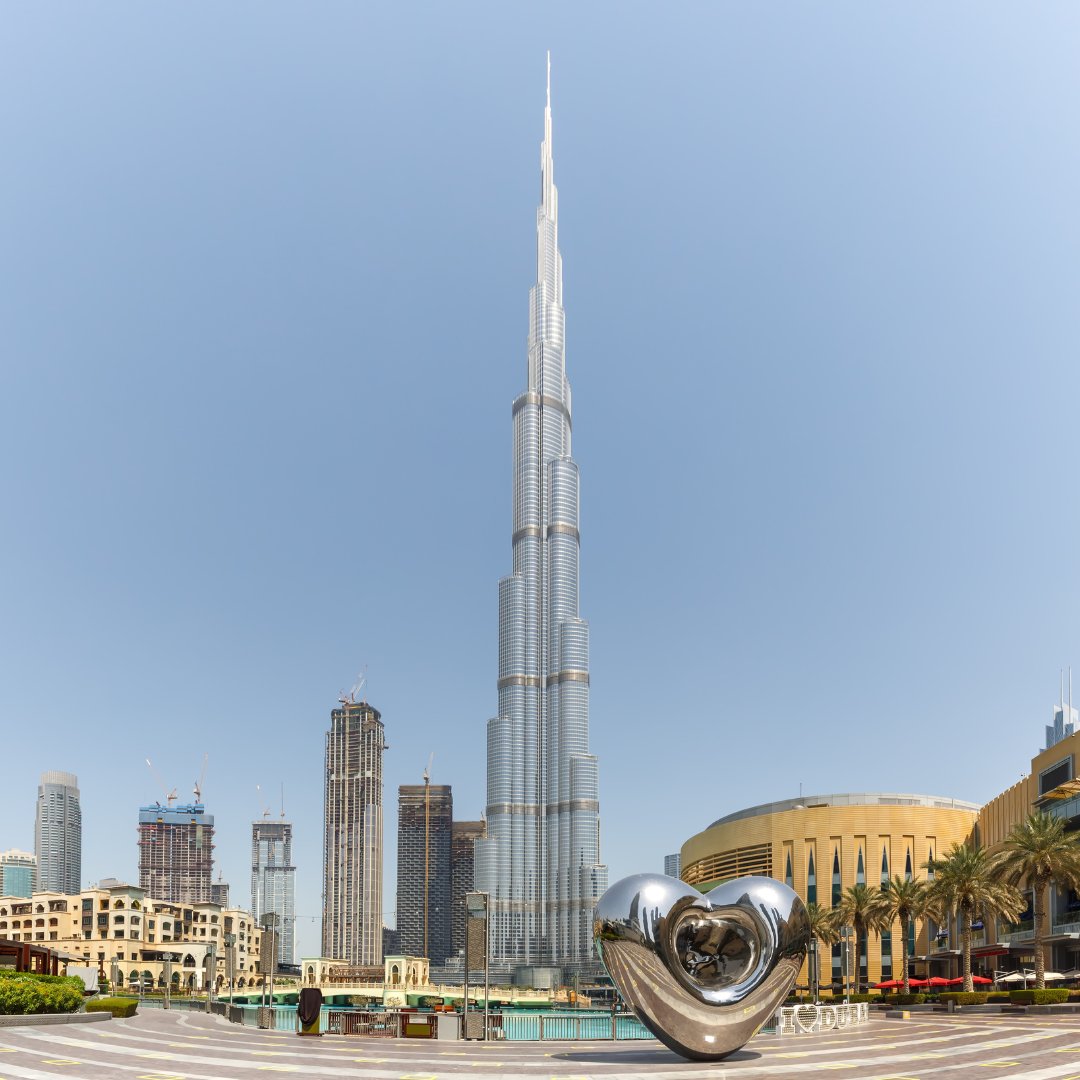 🌟 Reach New Heights of Wonder! 🏙️ The iconic Burj Khalifa, where dreams touch the sky. ✨ Ready to touch the clouds? 🚀
#vootours #vootourstourism #uae #dubai #whatsondubai #burjkhalifa #skyhighexperience #breathtakingviews #architecturemarvel #unforgettableview