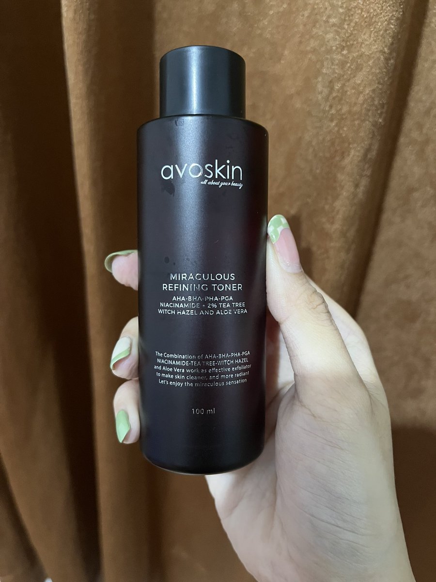 smurffbby's tweet photo. @avoskinbeauty miraculous refining toner kesayangannkuuu udah botol ke 3 nih minn🫶🫶🫶 https://t.co/UjaMSHqhrJ