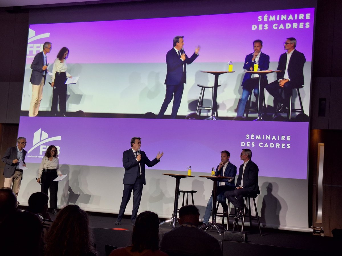 La <a href="/FBTP06/">Fédération du BTP 06</a> à Paris.
En direct du séminaire des cadres de la <a href="/FFBatiment/">FFB - Fédération Française du Bâtiment</a>.
Plus de 500 collaborateurs réunis pour réfléchir sur l'avenir de notre organisation professionnelle.