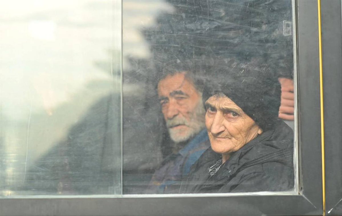 Ջուլի tweet media