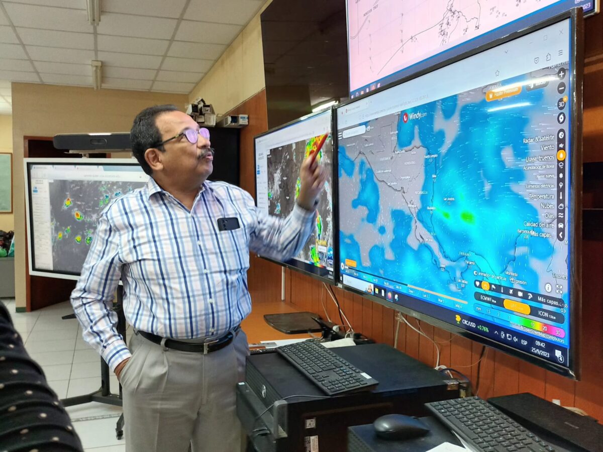 💥Entra la Onda tropical N° 28, y se prevé lluvias dispersas en las RACCN Y CCS así como en las regiones montañosas dl país

En el Pacífico y  centro, lluvias serán + aisladas y podrían acompañarse d tormentas eléctricas

#UnidosEnVictorias

<a href="/Katilieva/">La Katyusha ⛤🇧🇬🇳🇮</a> <a href="/RDRFSLN_/">RDRFSLN_🇳🇮❤🖤</a> <a href="/TaniaEl19/">Tania</a>