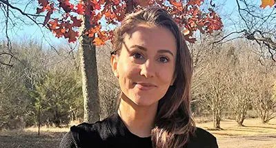 UH GEO PhD candidate Meagan Harden (<a href="/meaganharden_/">Meagan Harden</a>) has a new article in Political Geography (@Pol_Geog_JI) titled "Unmade in America: The gendered politics of birth tourism in the United States," doi.org/10.1016/j.polg….