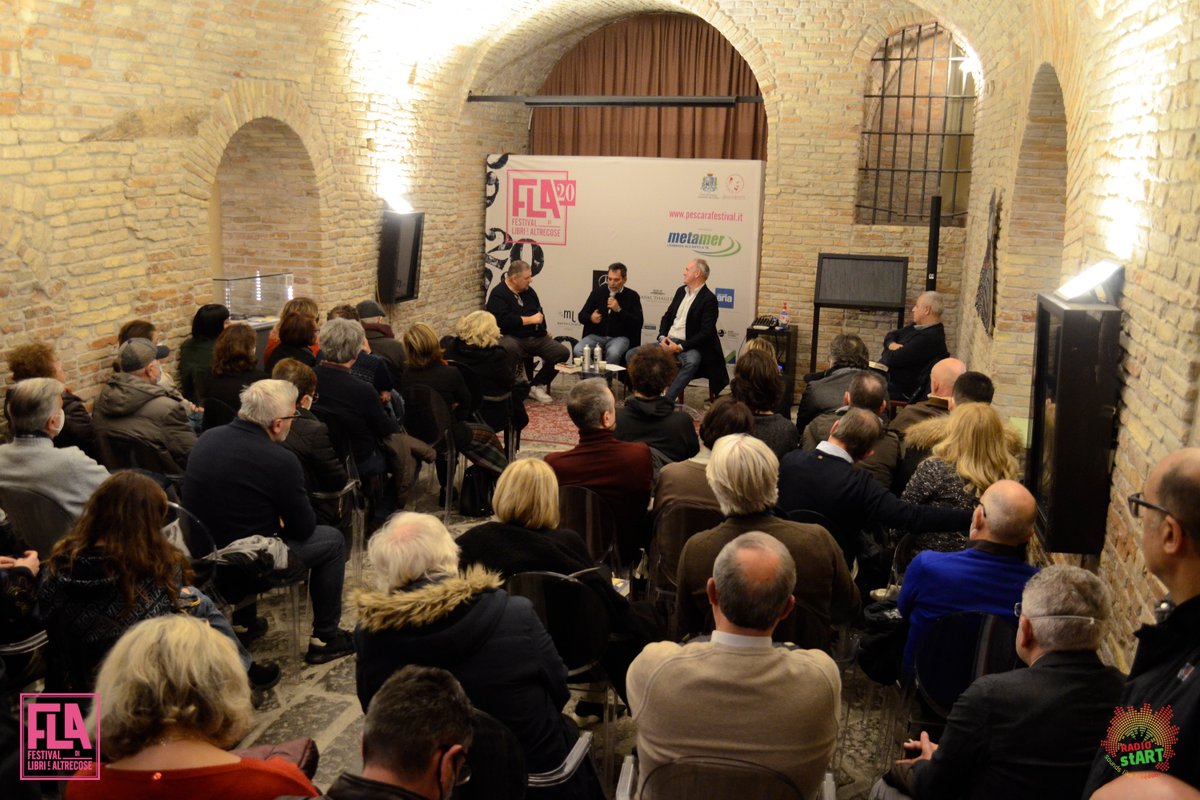 ArtRadiost's tweet photo. Lunedì 25 settembre, alle 19, prima dell'ultima replica della Summer Edition di "Suoni d'Inchiostro", Angelo Lupo Timini presenta la puntata dedicata a "Il Figlio del Padre" di Victor Del Arbol e anticipa le novità della stagione di Suoni d'Inchiostro che partirà lunedi 9 ottobre https://t.co/VyeebQFn3t