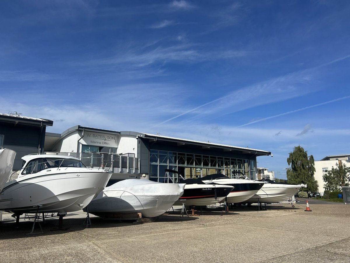 BatesWharf's tweet photo. @sotonboatshow has come to end for 2023 and we’re back to the offices. Any boating questions, more information or just an old fashioned chat - give us a buzz or pop in! We’re open. #bateswharf #boatshow #sibs23 #boatsforsale #boatforsale #newboat #usedboat #boat #boating https://t.co/khDol98XIR