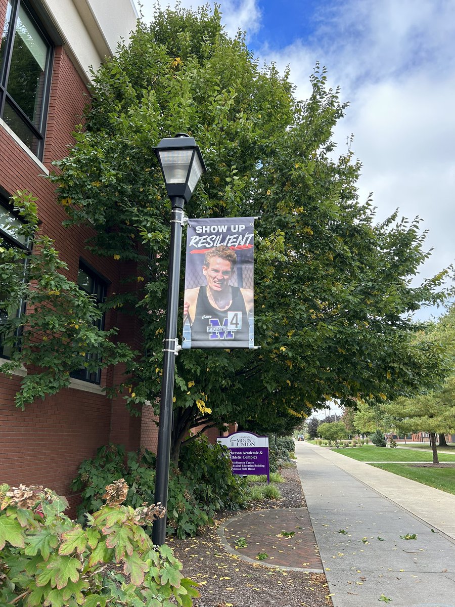 UMUTFXC's tweet photo. The man. The myth. The legend. Grad student Jeff Joseph hanging around campus. https://t.co/tSj80QXj20