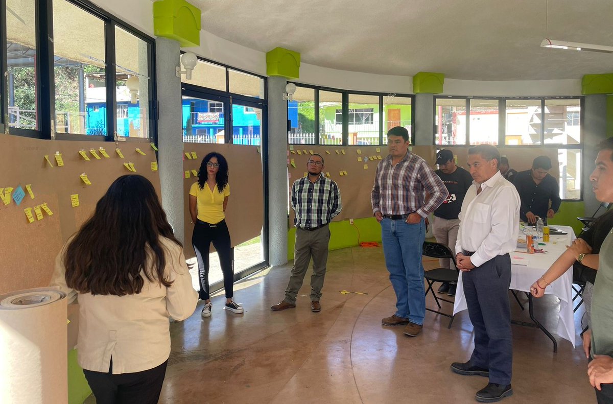 La CMER , capacito al Municipio de San Joaquín para la Implementación del Sistema de Apertura Rápida de Empresas "SARE", esto con el objetivo de mejorar sus procesos y otorgar una Licencia de Funcionamiento de bajo riesgo en un máximo de 3 días hábiles.

#contigo