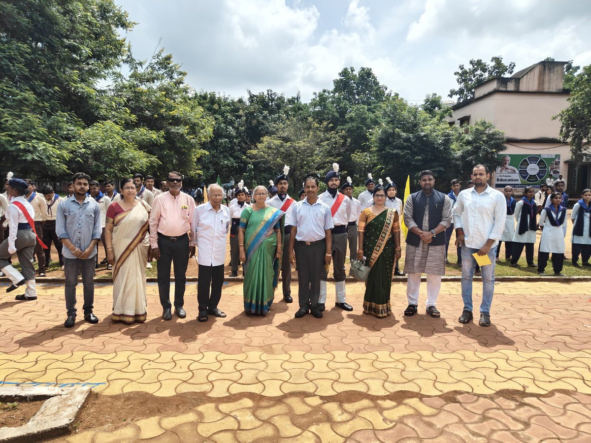 Pn_NSS's tweet photo. Finally celebrating the most awaited day for which everyone were busy preparing.
The 54th NSS day.
Chief guest- Sri Sachin Mohapatra (state farmer leader and social worker)
And his words "The world is gonna treat Farmers as endangered species in a few years".
#NSSPNC #NSSOdisha https://t.co/MLVxU7gjz9