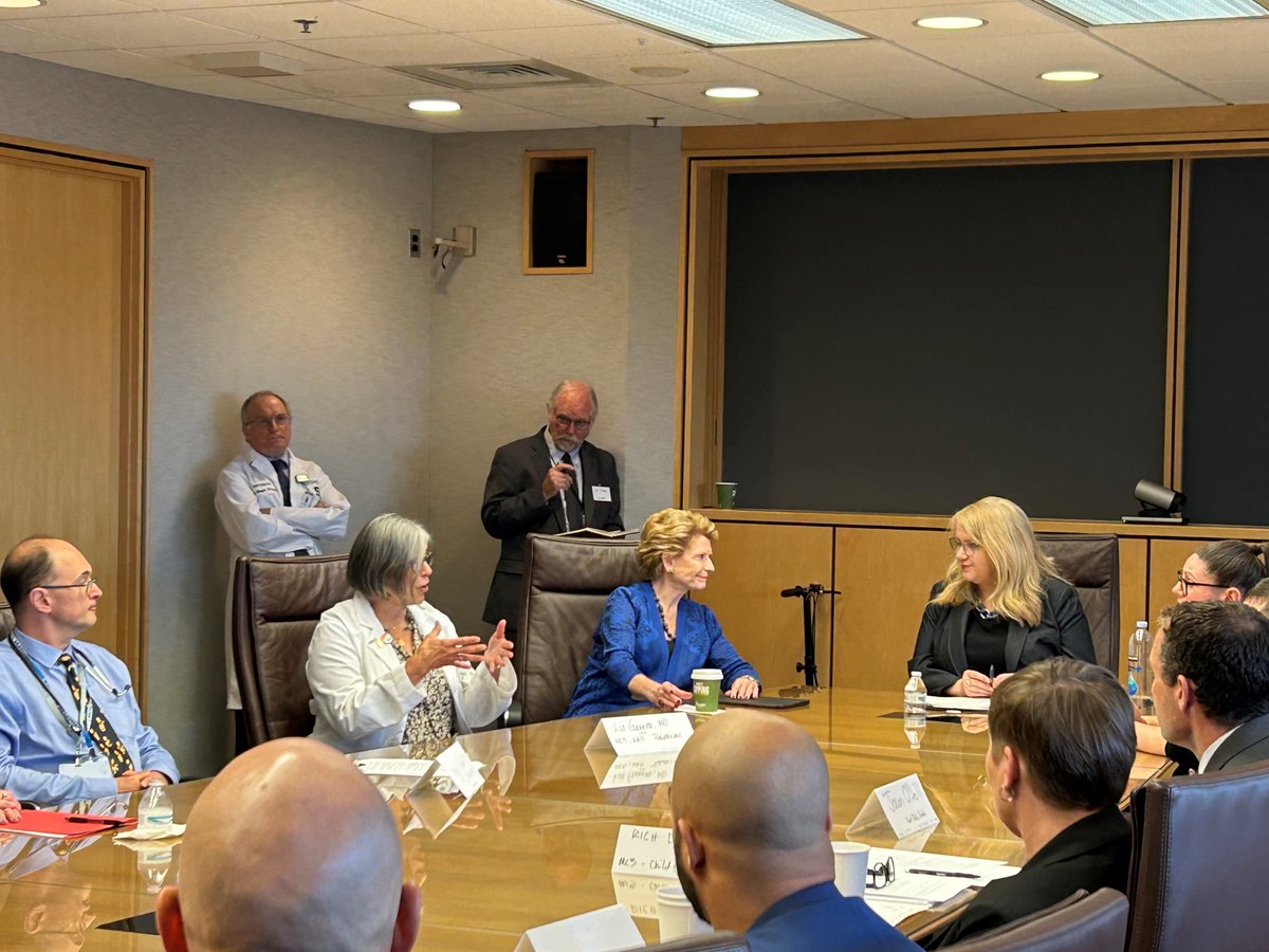 HRSAgov's tweet photo. TODAY: @hhsgov thru #HRSA awarded $55 MILLION to support school-based #healthcenters, grow the #mentalhealth workforce and help pediatricians meet their patients’ mental health care needs → expand access to mental health care for young people. https://t.co/6Ysr2HeL59 https://t.co/pBwELS2RVs
