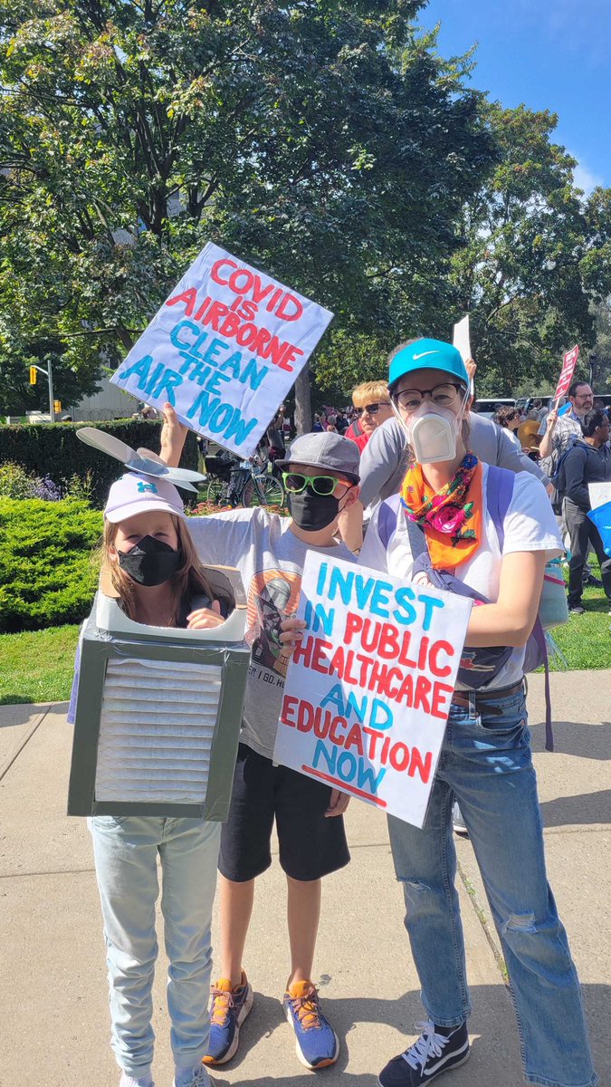 ONSchoolSafety's tweet photo. Kids today, change makers tomorrow! They’re well aware of clean air's importance for their health, well-being &amp; their education. They understand the need for protecting hospitals &amp; public healthcare. 

Their voices matter, and we're here to advocate with &amp; for them. Way to go! https://t.co/w0Ll7DVi5k