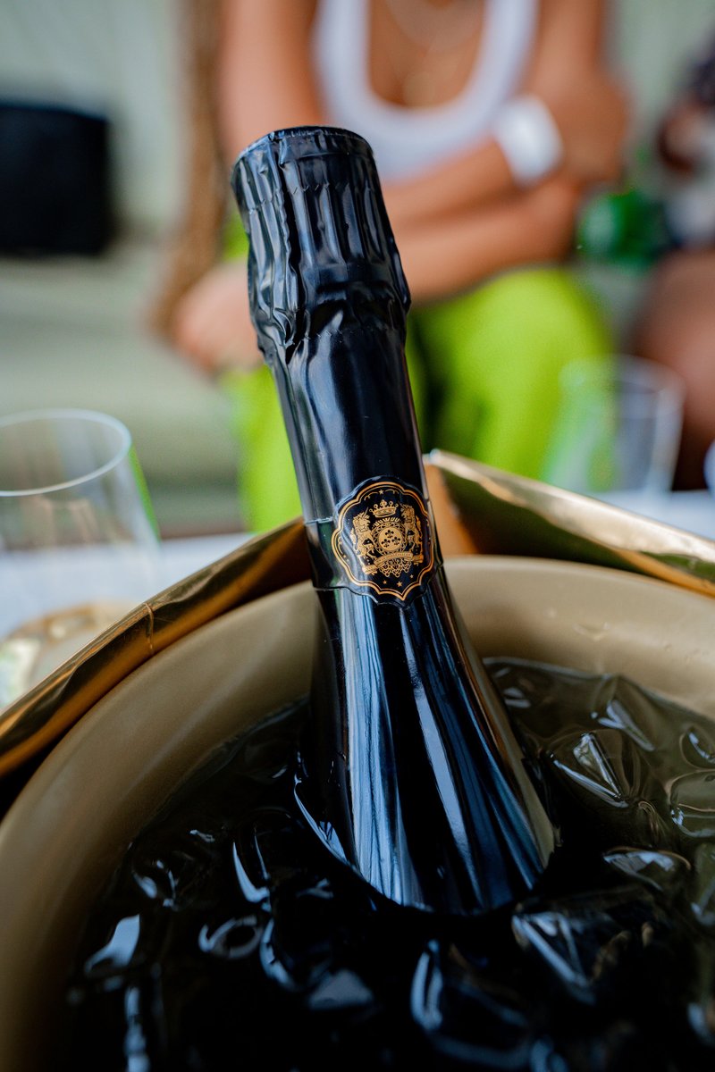 YouNeedBrunch's tweet photo. @KroneCC Night Nectar Blanc De Blancs glorifies the Chardonnay grape. Harvested at night in cool, quiet conditions that let the flavours of the grape shine like the stars in the night sky.

Come enjoy a glass with us this Sunday at Botany Urban Grill and Butcher. https://t.co/RIsP7Rvxa1
