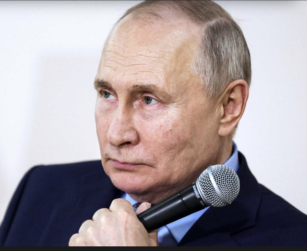 FabioZonico's tweet photo. ATENCIÓN‼️ LAS CONTROVERSIALES DECLARACIONES DE PUTIN 🇷🇺🗣:

En Rusia siempre hemos sido de Shure, capta mucho mejor las bajas frecuencias de los T-90, están que te cagas. https://t.co/yBuHHV8wZV