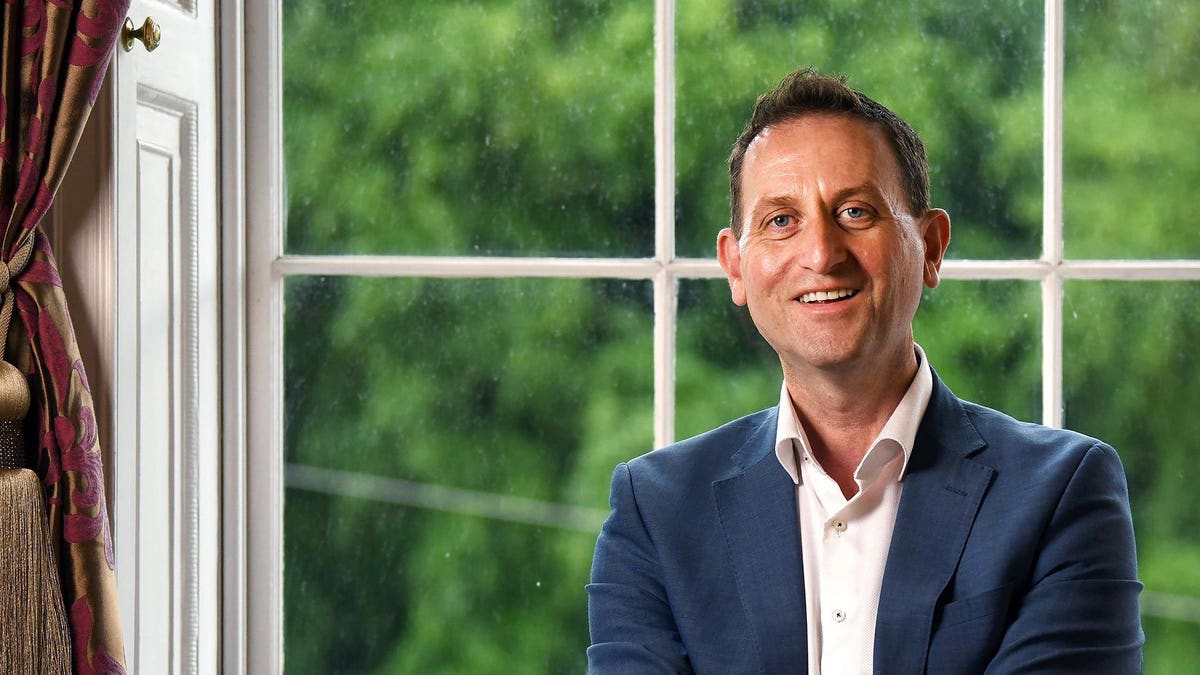 Forbes's tweet image. How One Irish Entrepreneur Went From Sheep Farmer To Fintech — And Made A $900 Million Fortune trib.al/xZoCyml