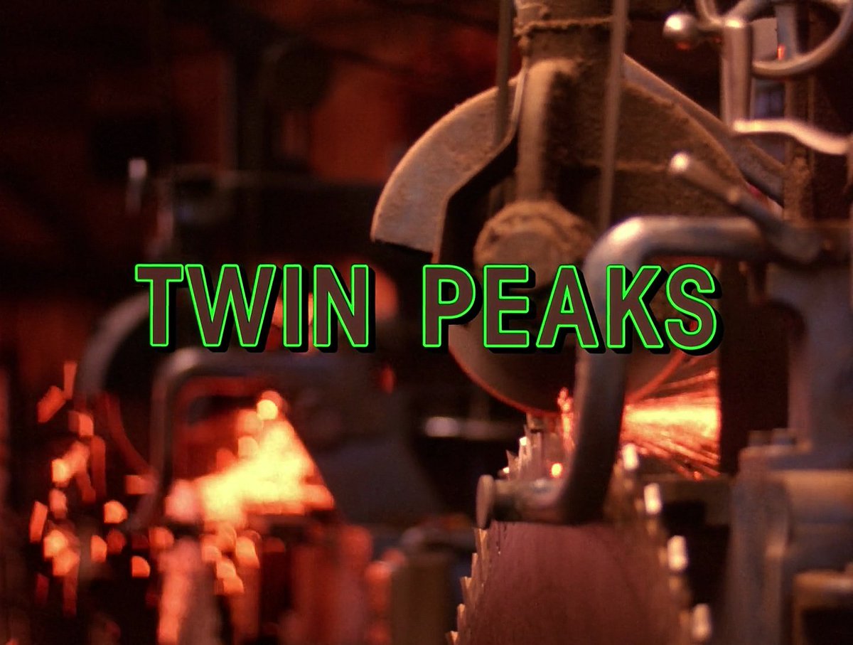 BlackLCult's tweet photo. What is your favorite moment or scene from "Pilot", the first episode of TWIN PEAKS? https://t.co/ZRfkjTrcrT