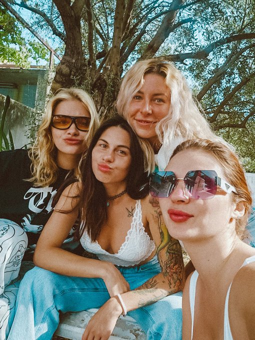 @ally_breelsen @Lelya_Mult @boom_arilu  Забайтили тусу до мокрых трусов 🩲 https://t.co/4cgS8odjrN<a class="tags" href="/tag/ally_breelsen">@ally_breelsen</a><a class="tags" href="/tag/lelya_mult">@lelya_mult</a><a class="tags" target="_blank" title="On Twitter" href="/?out=eyJ0eXAiOiJKV1QiLCJhbGciOiJIUzUxMiJ9.eyJpYXQiOjE3MjQ4ODIzNTAsImlzcyI6InR3cG9ybnN0YXJzLmNvbSIsIm5iZiI6MTcyNDg4MjM1MCwiZXhwIjoxNzU2NDE4MzUwLCJyZWRpcmVjdF91cmwiOiJodHRwczovL3R3aXR0ZXIuY29tL2Jvb21fYXJpbHUifQ.vCSCQlfC8wLvitvYURJoSxQ_LIL9Thb0ELvSFiShpgR-YogtuflR9eZzgcIG6knsPgDEAFqwq2siWyEhohrh3w">@boom_arilu</a>