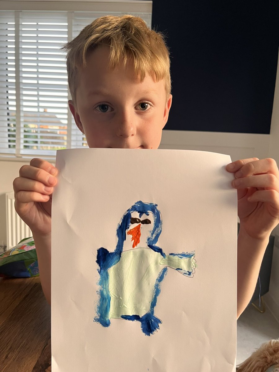 Sarah Hellens tweet media