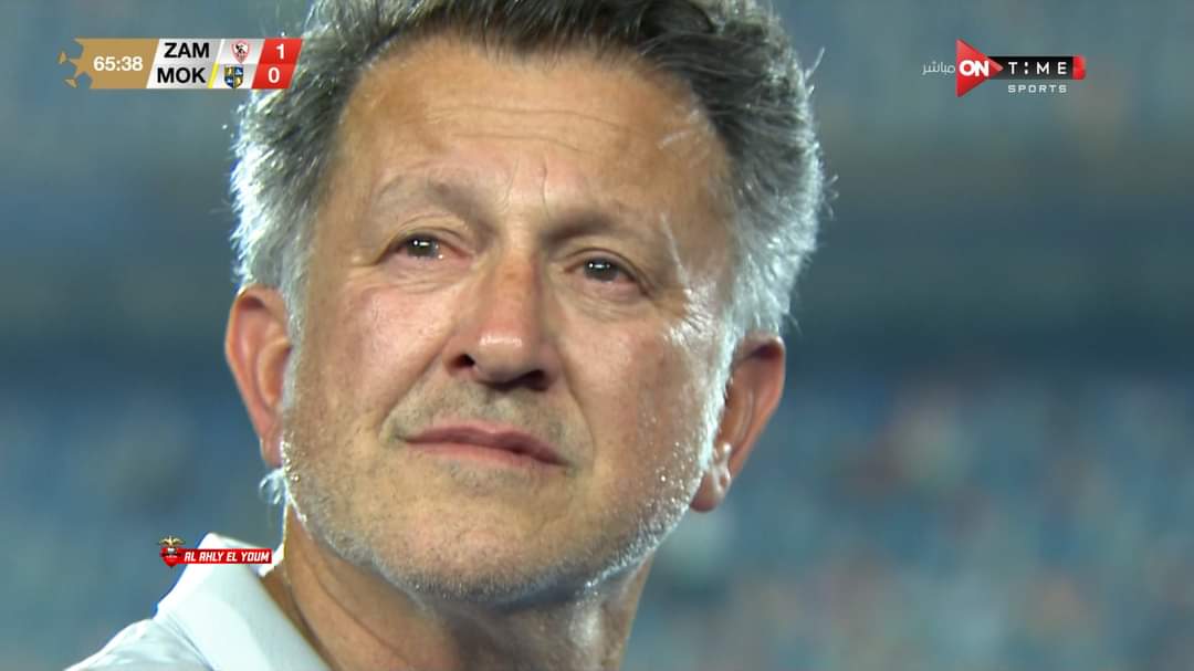 بتعيط ليه  ده احنا لسه فى أول الدورى 🙆