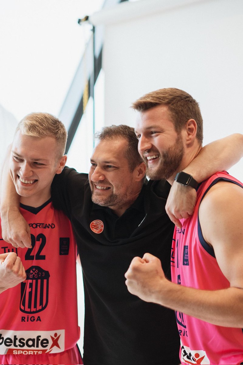 😍 Zeļļi šodienas @Pafleague mediju dienā!

📸: Ieva Strēlniece