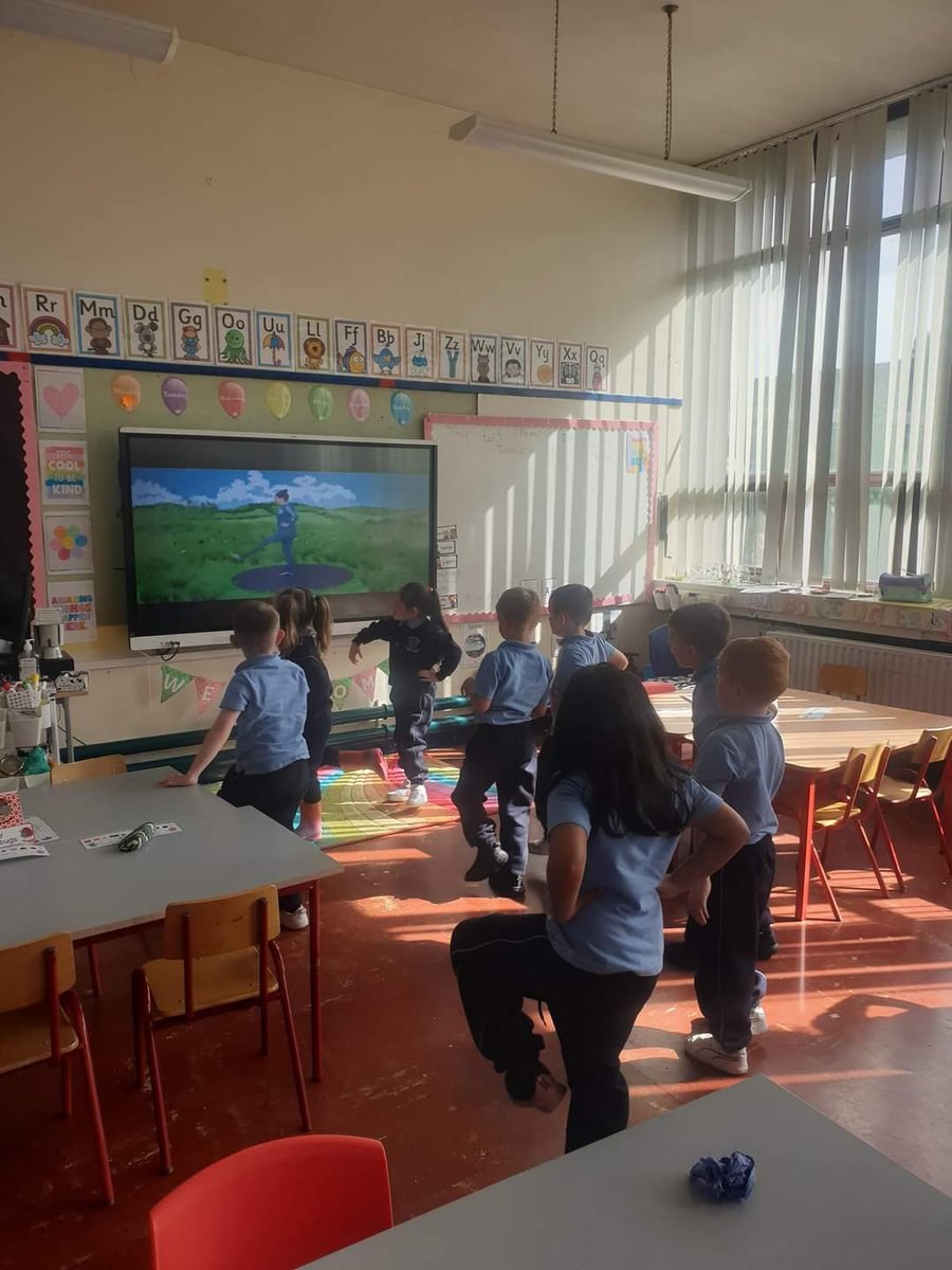 stmarysnsLK's tweet photo. Senior Infants enjoyed some cosmic yoga in the classroom today and we practised our belly breathing #MindfulnessWeek #AmberFlag https://t.co/b4PQ2VxOGW