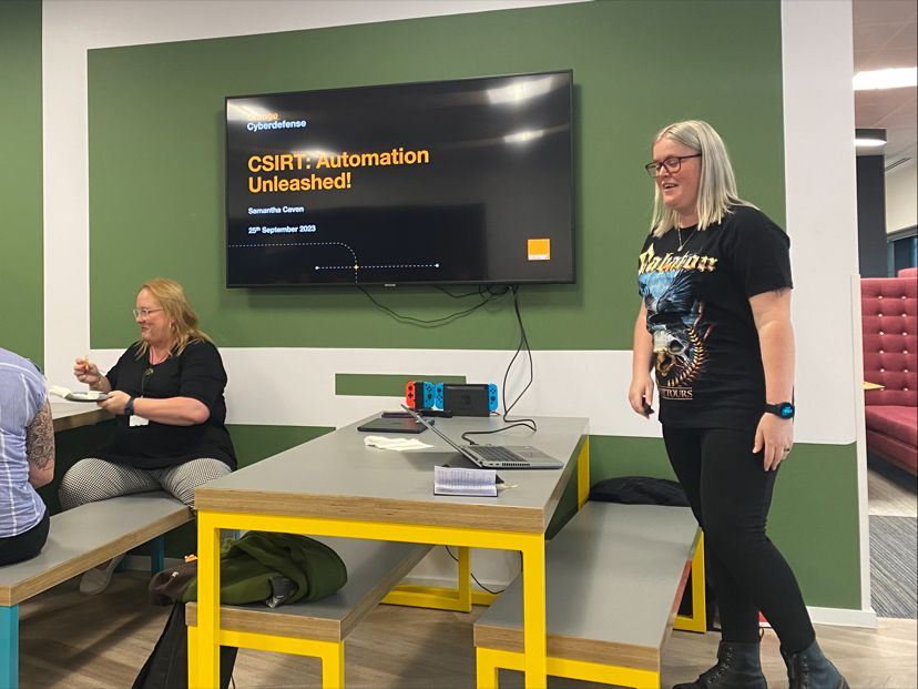 WiCS_Scot's tweet photo. Talk number one tonight is the one and only @POW_ItsSamzy ✨ https://t.co/QifBPkjzlp