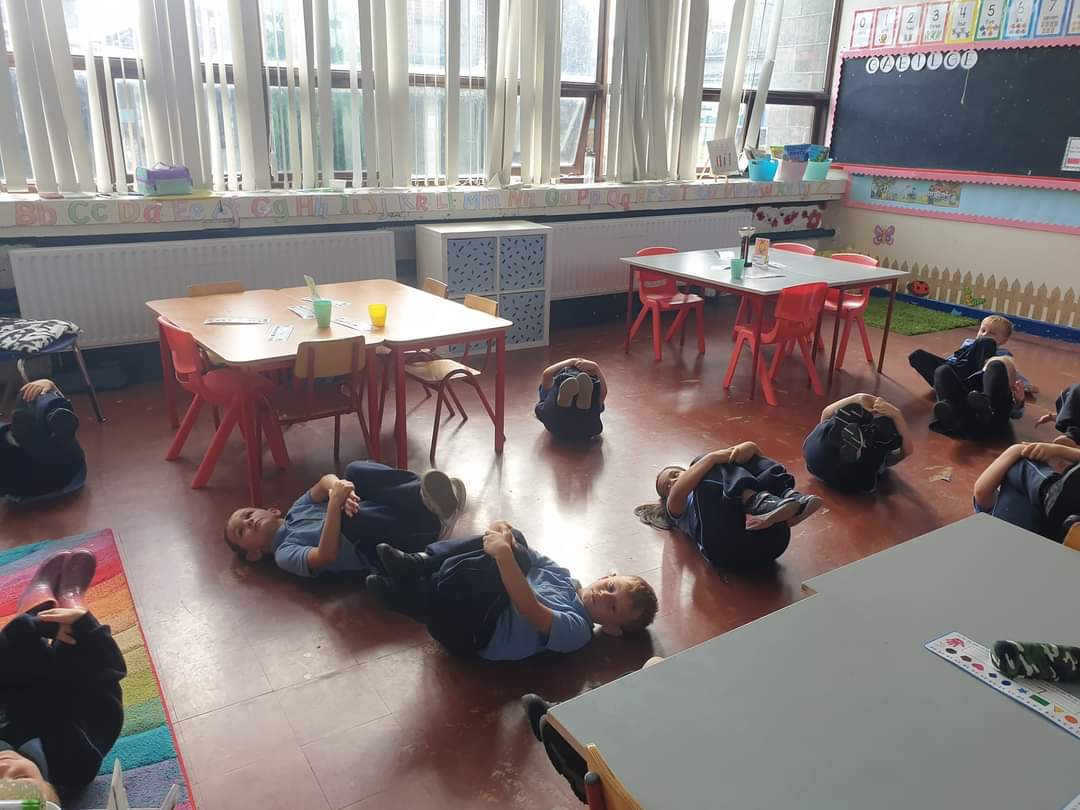 stmarysnsLK's tweet photo. Senior Infants enjoyed some cosmic yoga in the classroom today and we practised our belly breathing #MindfulnessWeek #AmberFlag https://t.co/b4PQ2VxOGW