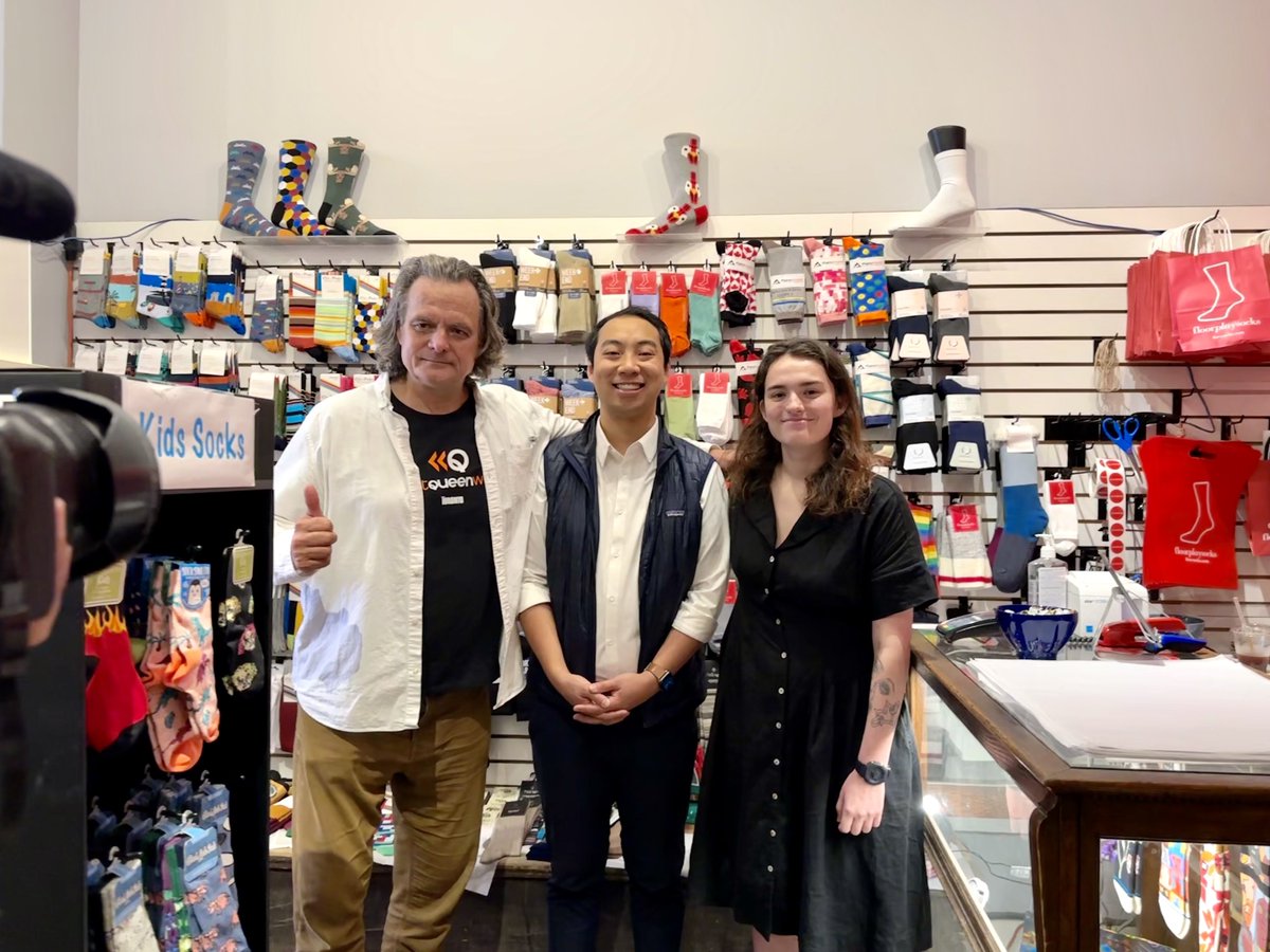 #SmallBusinesses are the lifeblood of our community and the engines of our economy.

I stand with <a href="/WestQueenWest/">WQW</a>, <a href="/FloorplaySocks/">Floorplay Socks</a>, and all small businesses in calling for the federal government to act on #CEBA.

#SupportLocal
#SupportSmallBusinesses