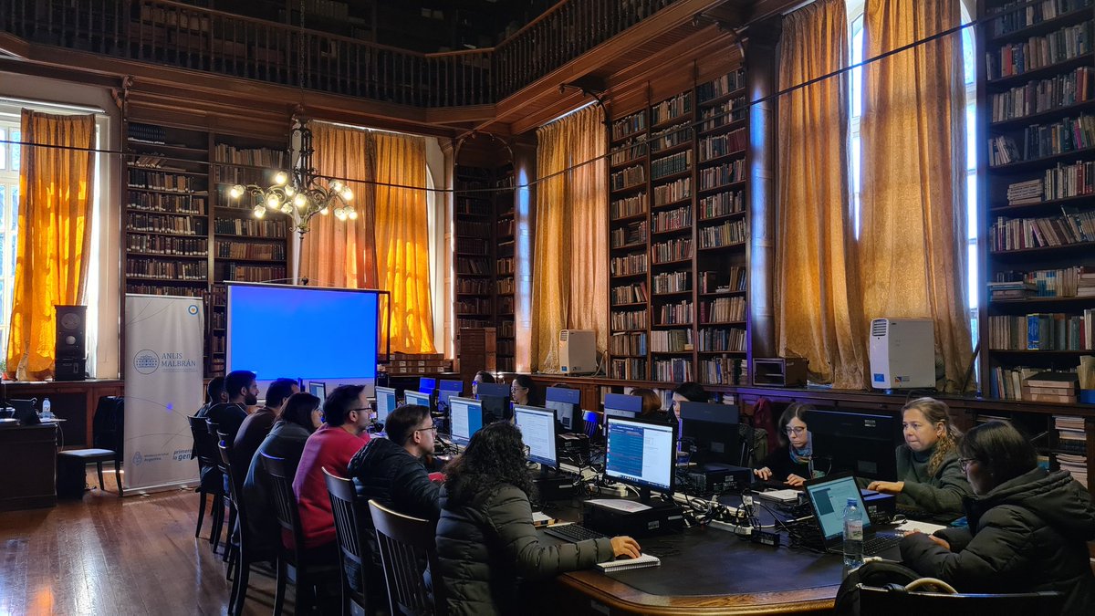 Off to a great start of the bioinformatics for bacterial NGS workshop in a beautiful venue <a href="/ANLIS_Malbran/">ANLIS Malbrán</a> in Buenos Aires.

<a href="/drjkeane/">Dr. Jacqui Keane</a> @Baker_Lab_Cam