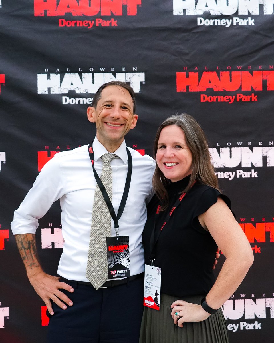 DorneyParkPR's tweet image. 🍂 Join us as we bid farewell to summer and welcome the cozy vibes of fall! 
🎉 Thank you to all our amazing community partners for their support. 
🎃 Let&apos;s make October a month to remember together! #OctoberFun #CommunityLove