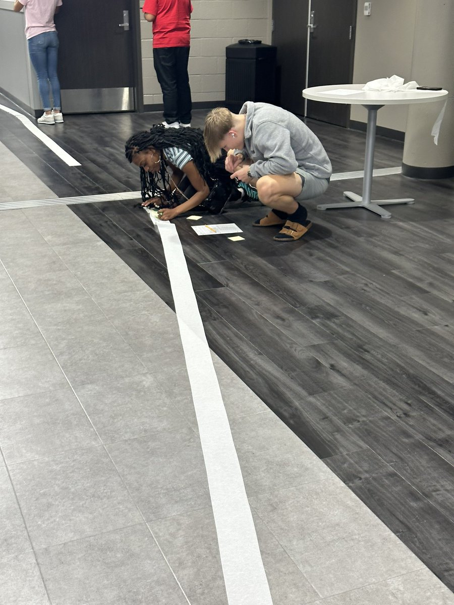 mrs_sosa_8891's tweet image. Building a scale model of the solar system in Earth and Space! #scienceteacher #astronomy #maydeforthis