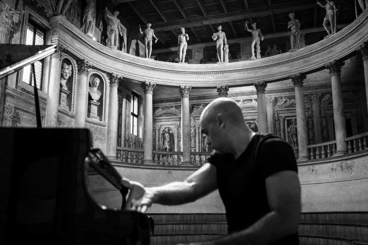 #Rehearsal #FestivaldegliOlimpici @VicenzaInLirica #MarcosMadrigal #PianistLife 💖🎹

📸 @EdoardoScremin  🙌

@inst_la @CubaReport @CulturaCubaRoma @visitsabbioneta