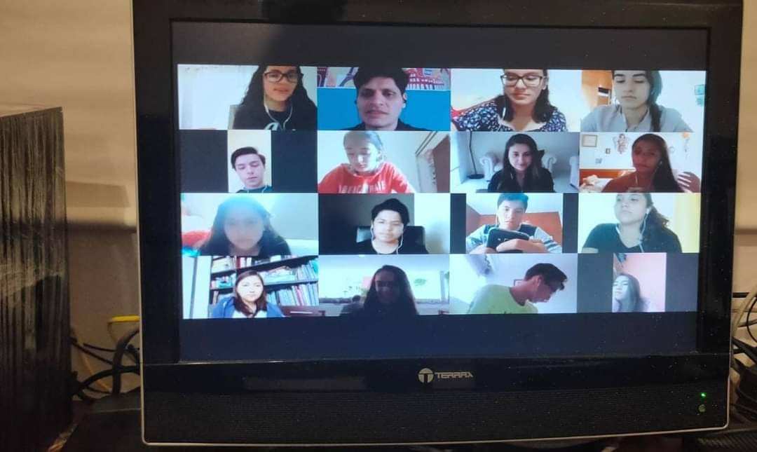 compuecu's tweet image. HP 6300 PRO SFF
Intel Corei5 2400 Quadcore  3.0 Ghz
RAM 4GB DDR3 exp a 32GB
Disc500GB
Gráf Intel HD int
10 puertos USB
P DIsplay 
P VGA
P Red RJ45
Sal de Audio y Micrófono
Windows 10 Pro Pre inst

CPU en $115 + lCD de 17" en $150
Adicional disc sól SSD de 240GB : $20

0939721182