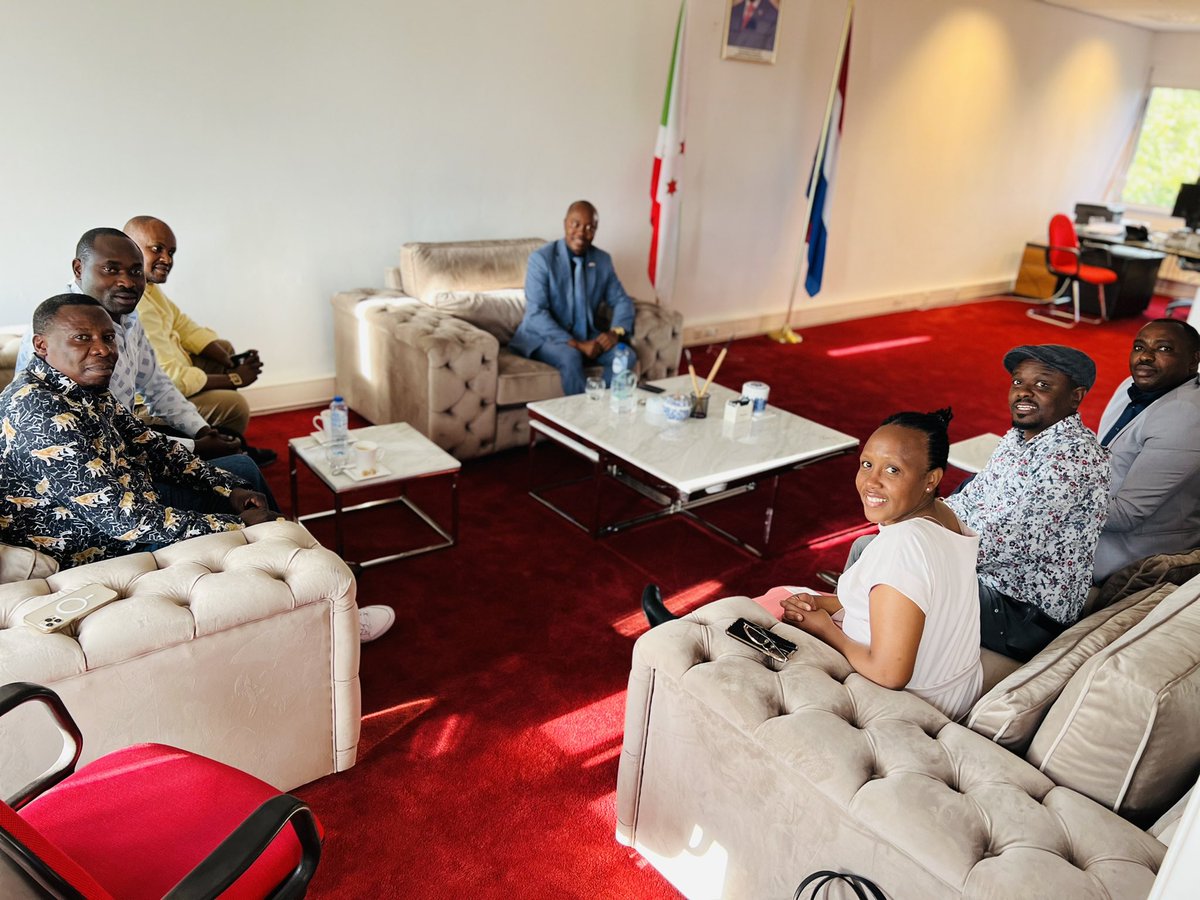 gamankurunziza's tweet photo. Je remercie vivement les burundais vivant aux🇳🇱en collaboration avec l’Ambassade pour la contribution à la rénovation du STADE INTWARI.
Dans une évaluation que nous venons de faire,une somme d’argent équivalent à 18.000.000Fbu est collectée.
@NtareHouse @BurundiGov @MAEBurundi https://t.co/J3em2gzzwY