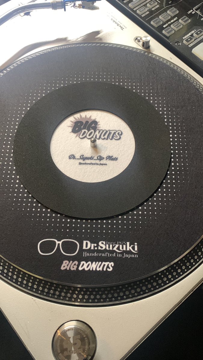 djjordanrussell's tweet photo. Thank you for the The new slip mats from Stokyo
🙏🔥🔥🔥
#stokyo #drsuzuki #slipmats #donuts #bigdonuts https://t.co/TPIfYQp4Ul