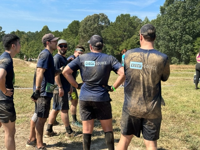 ExecuSource_'s tweet image. Trading office chairs for muddy trails! 🏃 Our team had a blast tackling the Savage Race this past week! It's not just about the challenge, but about the laughter and teamwork that get us through. Here's to many more!

#SavageRace #TeamBonding #TeamBuilding #ExecuSourceCulture