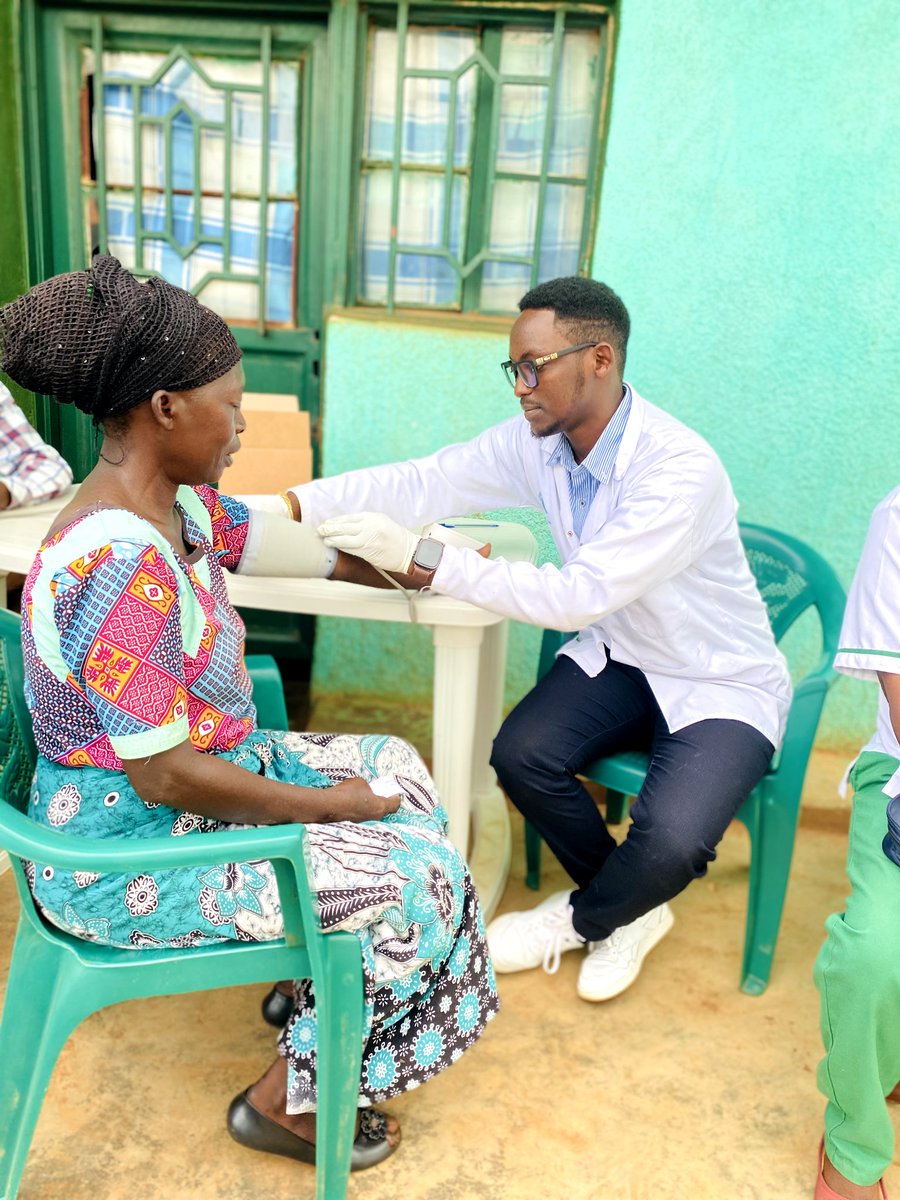 medsar_rwanda's tweet photo. Today, #MEDSAR's @ScophRwanda started an impactful #NCDs screening and awareness campaign in @BugeseraDistr in line with #WorldHeartDay2023. We express our gratitude to our stakeholders for their invaluable partnership in organizing this initiative. 
#UseForHeart❤️ #HealthForAll https://t.co/v0WCYhdzai